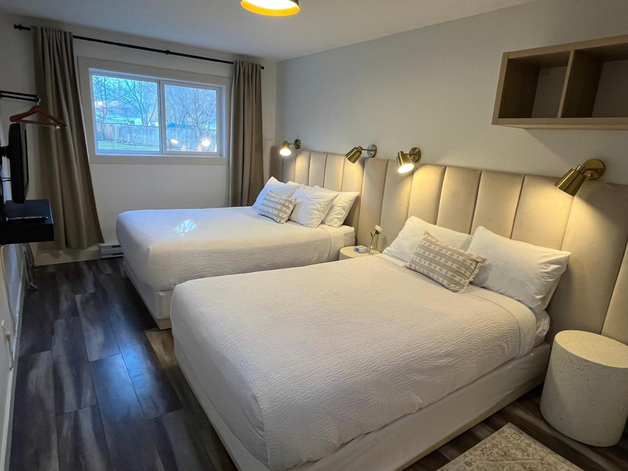 Lakeside Villa & Nordic Spa เพนทิกตัน ภายนอก รูปภาพ